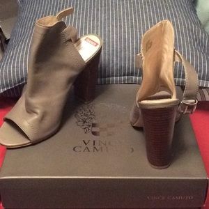Vince Camuto Soft lamb leather